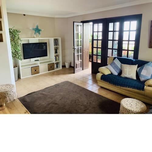 Immaculate 3-Bed House with a Sea View in Macher