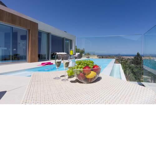 Impeccable 4-Bed Villa