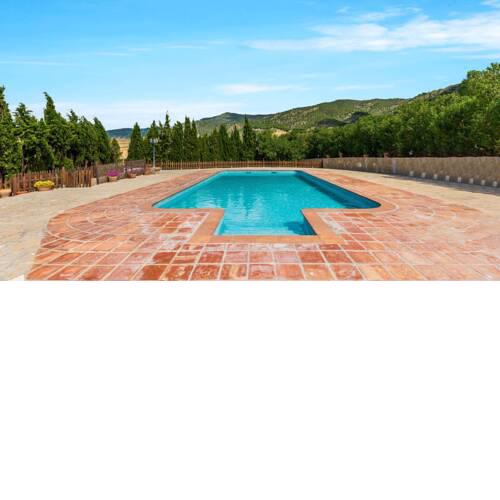 Impressive villa for fifteen people near the Caminito del Rey