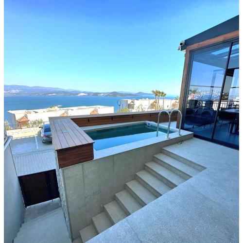 In Love With Luxury