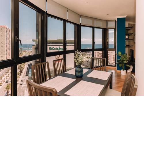 In the heart of Santa Cruz, Parking, Netflix, AirCon