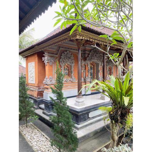 Ina garden house
