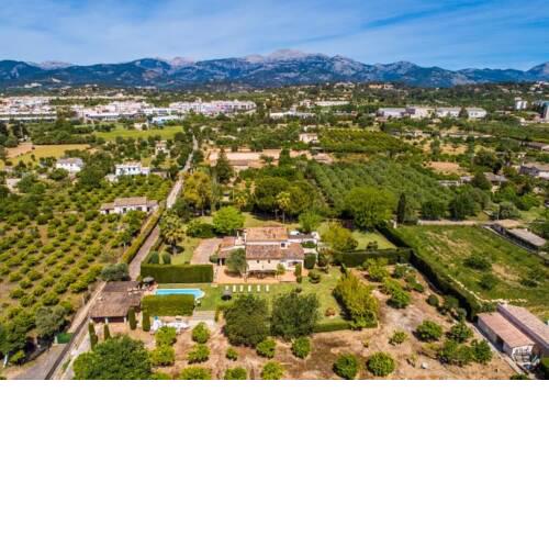 Inca Holiday Home Sleeps 8 with Pool and WiFi