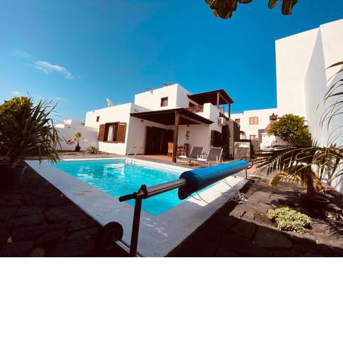 Individual Villa with Solar Heated Pool