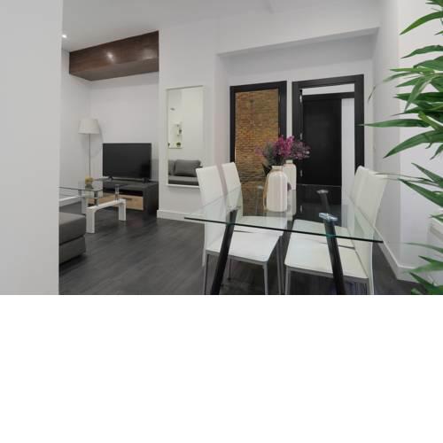Industrial Style 2 Bedroom in Town