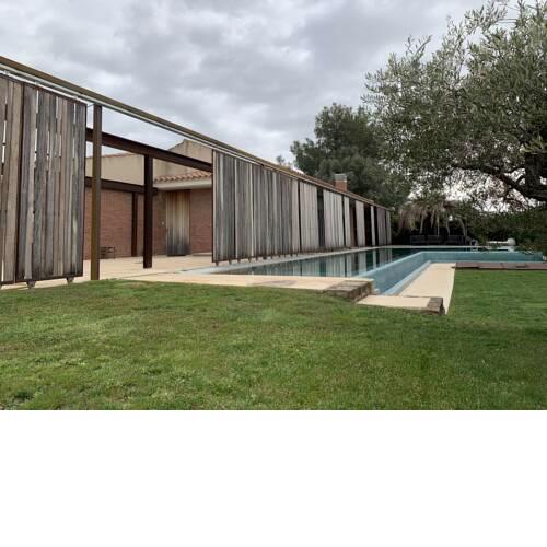 Infinity pool House in Vilopriu