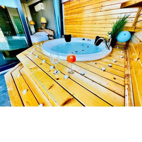 Infinity Suites