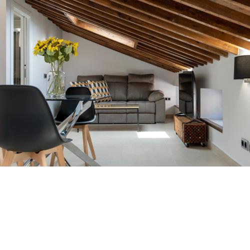 INMálaga Penthouse Santos Suites