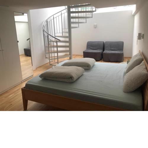 Innsbruck Deluxe Duplex City Suite