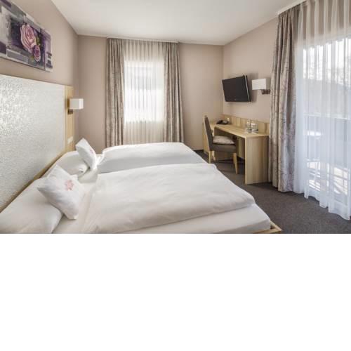 INVITE Hotel Löwen Freiburg
