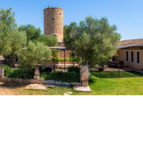 Inviting 4-Bed House close to Felanitx