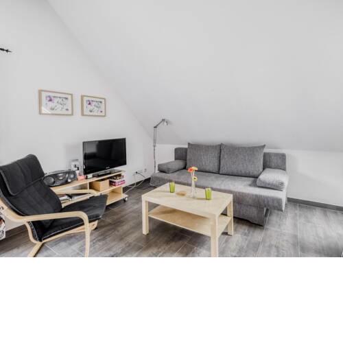 Inviting Holiday Home in Insul with Patio