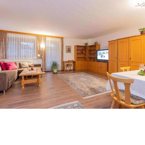 Inviting Holiday Home in Navis with Garden