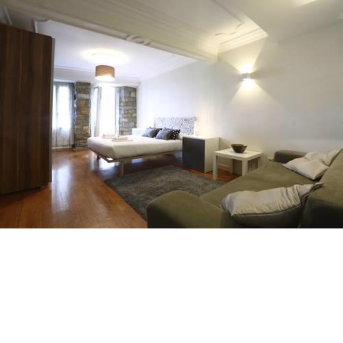 Iparralde by Smiling Rentals