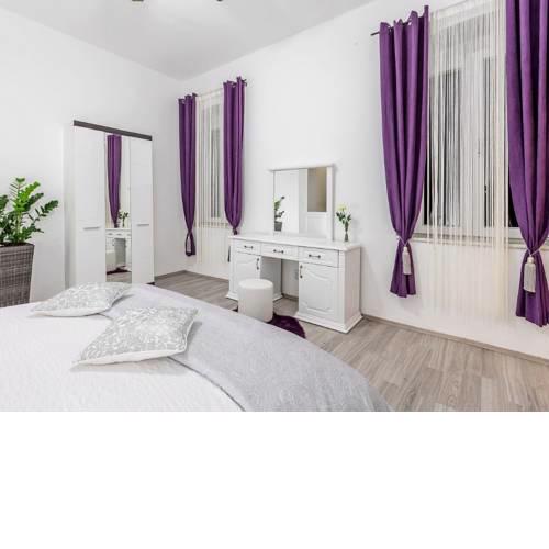 Iron Gates Apartments