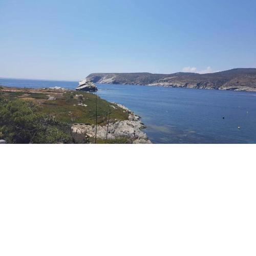 Isla Privada en Cadaqués de ensueño con 11 habitaciones dobles con baño privado y piscina