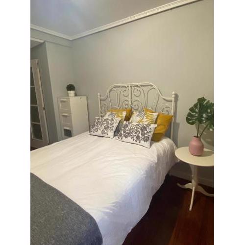 ITSASOKO IZARRA, apartamento con encanto en el casco viejo.