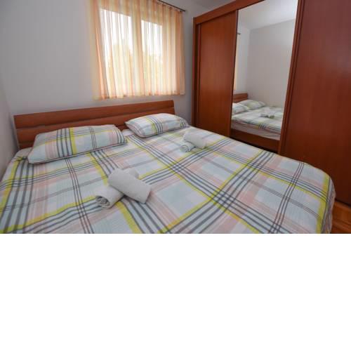 Ivana Apartment with Terrace Novalja
