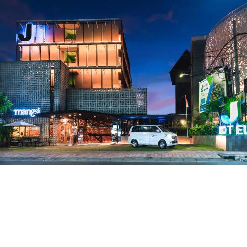 J Hotel Kuta