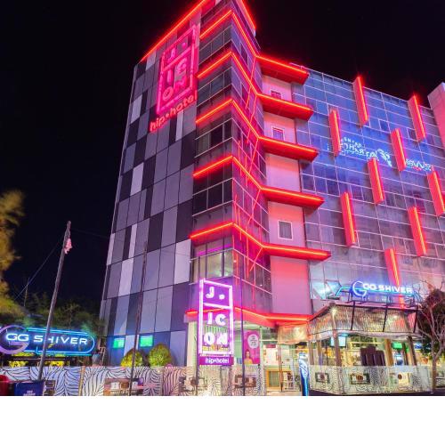 J Icon Hip Hotel