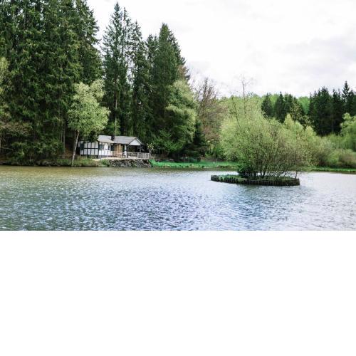 Jagdhütte am See Dollenbruch