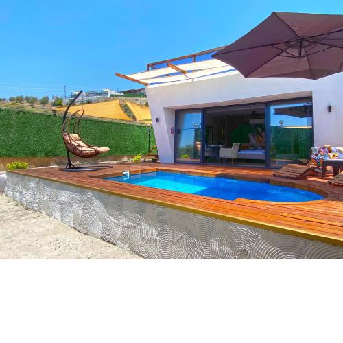 Jakuzili havuzlu tropical balayı temalı lux villa