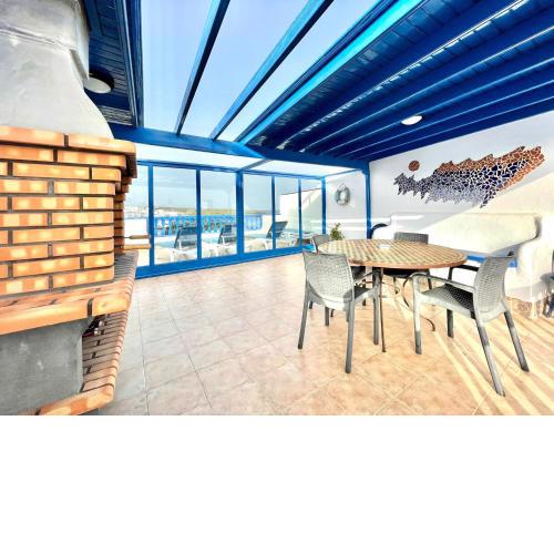 Jameos Apartment con Wifi, terraza y vistas al mar en Punta Mujeres