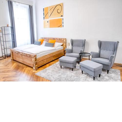 Janas Apartments