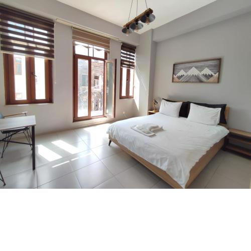 Japan Muji Style(Cozy Suite with Balcony)Taksim R7