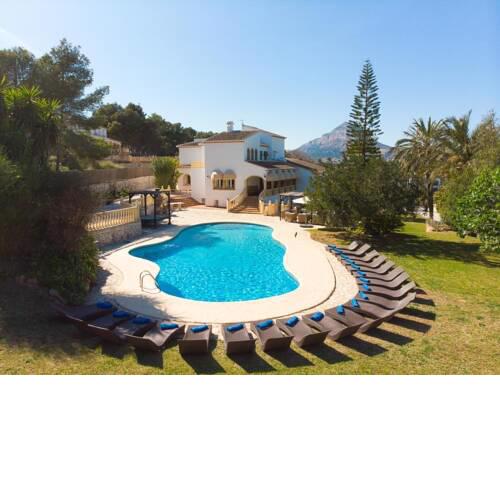 Javea Villa Sleeps 20 Pool WiFi