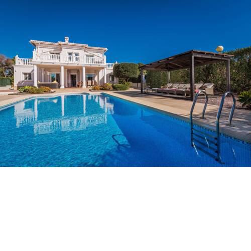 Javea Villa Sleeps 4 with Pool Air Con and Free WiFi