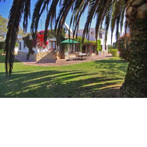 Javea Villa Sleeps 4 with Pool Air Con and WiFi
