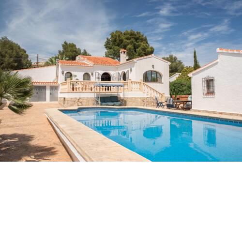 Javea Villa Sleeps 6 with Pool Air Con and Free WiFi