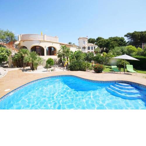 Javea Villa Sleeps 6 with Pool and WiFi