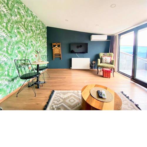Jazzy Homes - Modern & Stylish Flat - Bosphorus View, Terrace