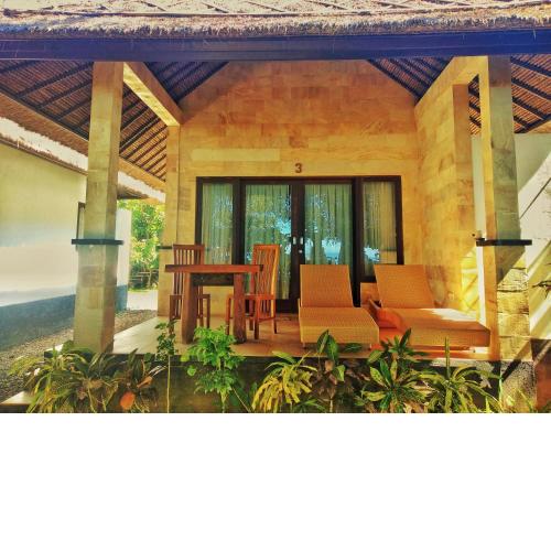 Jemeluk Beach Bungalows