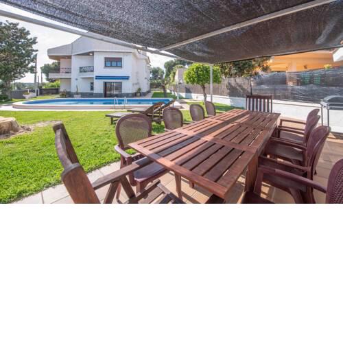 Jessy Villa for 13 people 800m from the beach