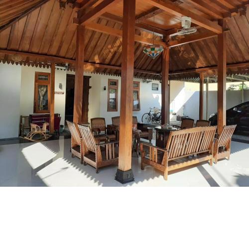 Joglo Rahayu Homestay