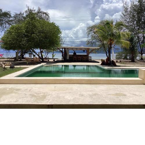 Juliantos by the sea