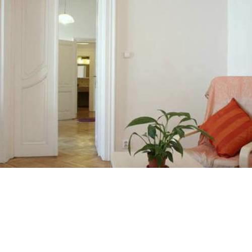 Just 3 min walk to old town,Apartment