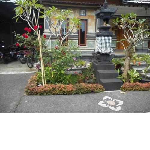 Kadek Homestay