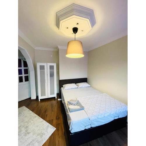 KADIKÖY TARİHİ YELDEĞİRMENİNDE LÜKS DAİRE