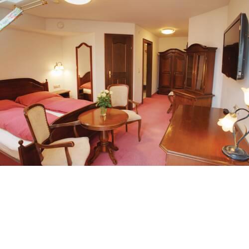 Kaiser Hotel - Living like Home