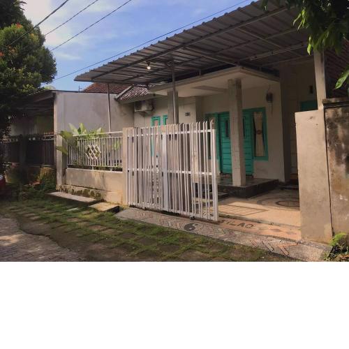 KAMAR LOMBOK - Comfortable, Accessible, Affordable