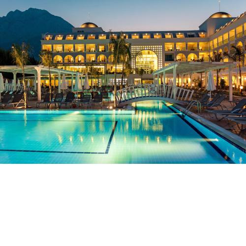 Karmir Resort & Spa