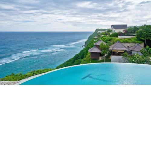 KARUNA VILLA 4 bedrooms within Top 5 star BALI RESORT