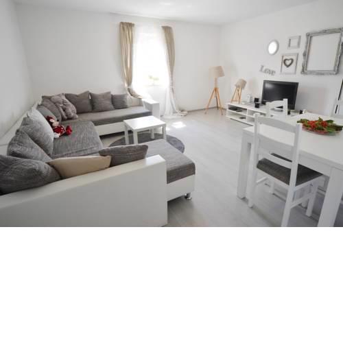 Kate Apartment