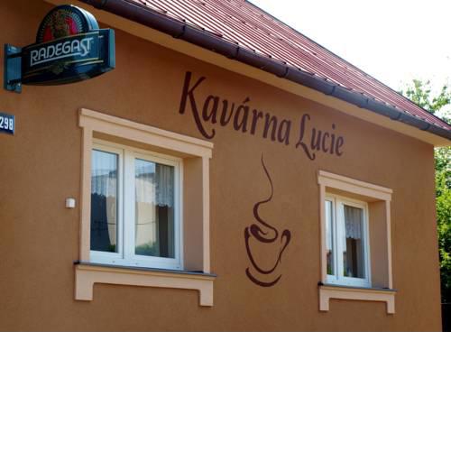 Kavárna Lucie s ubytováním