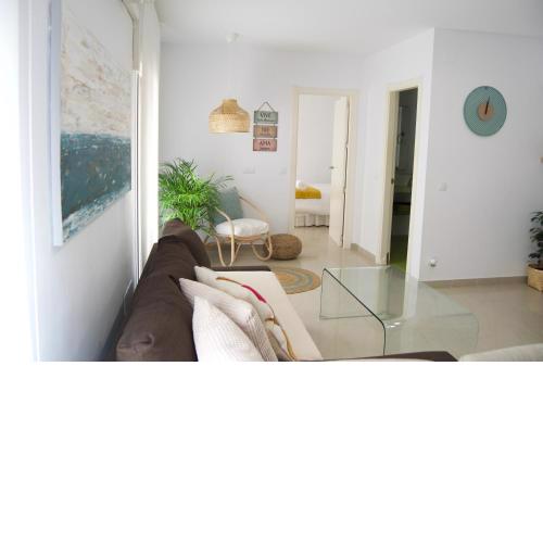 Kawaii BEACHFRONT Malagueta Apartment by AlohaMálaga