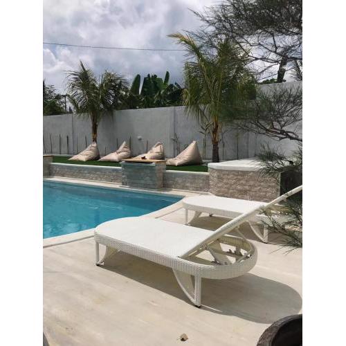 Kelapa Surf Villa
